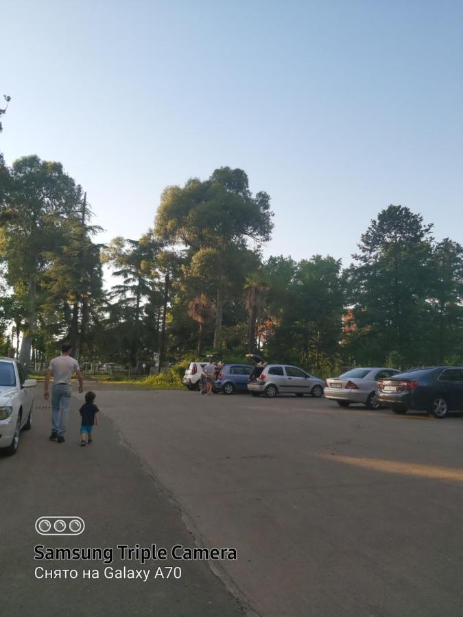 באטומי Квартира У Моря С Двумя Балконами מראה חיצוני תמונה